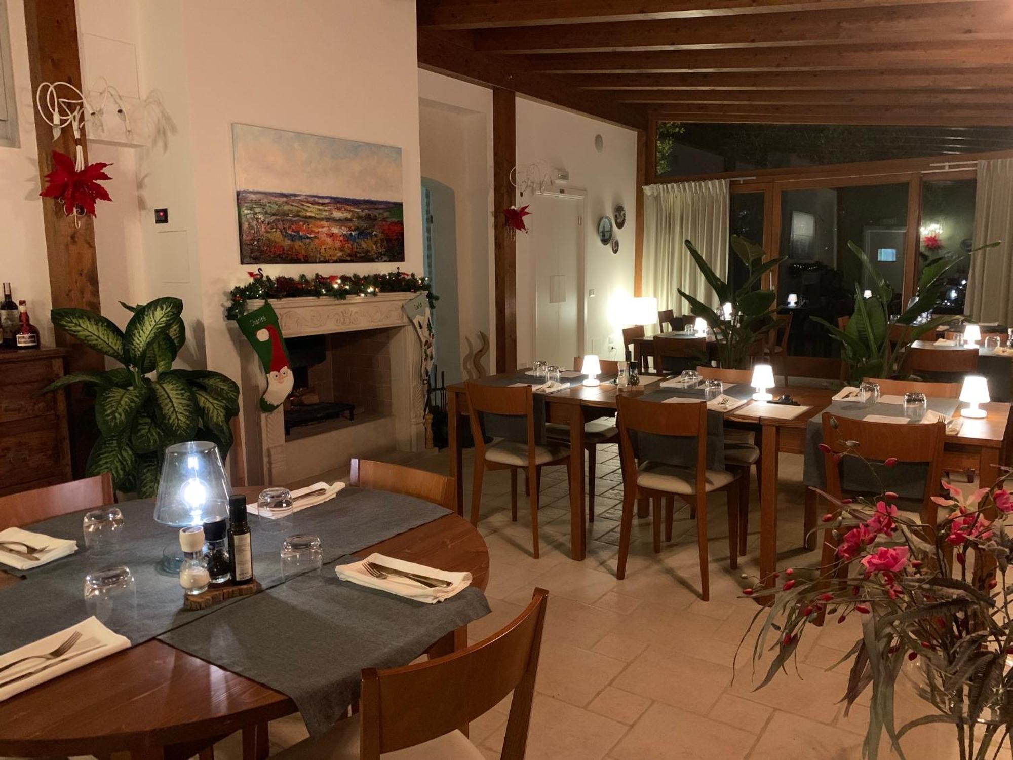 Gastronomic B&B Carlocarla Monte San Pietrangeli Kültér fotó