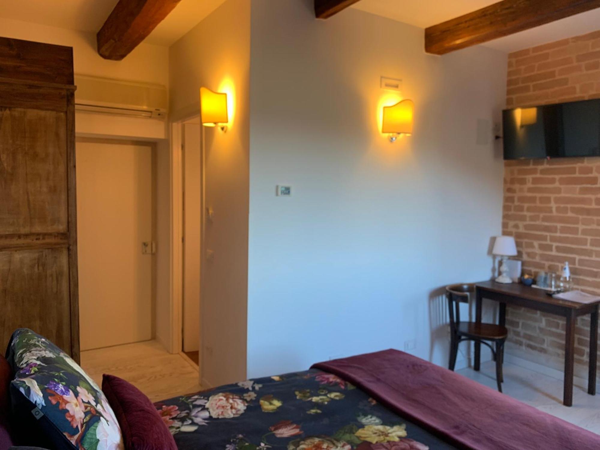 Gastronomic B&B Carlocarla Monte San Pietrangeli Kültér fotó